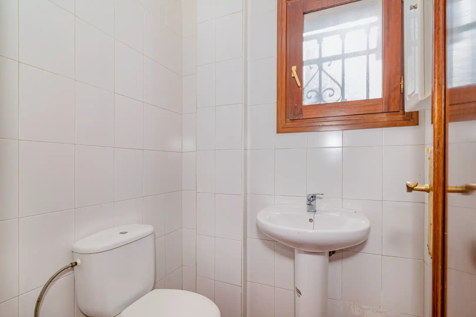 Bany de Casa o xalet en venda en Las Gabias amb Jardí privat, Terrassa i Moblat