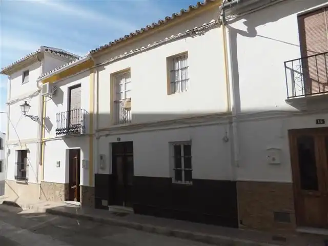 Haus zum Verkauf in Calle Real 16