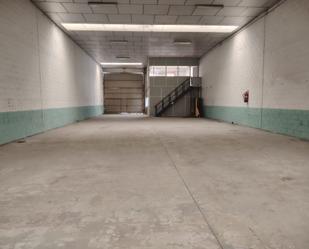 Nau industrial en venda en La Puebla de Alfindén