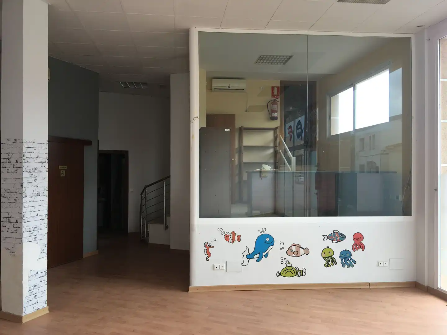 Business premises for sale in Carrer de la Torre de Taialà 40, imagen 12