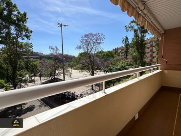 Flat with balcony for sale in Marianao