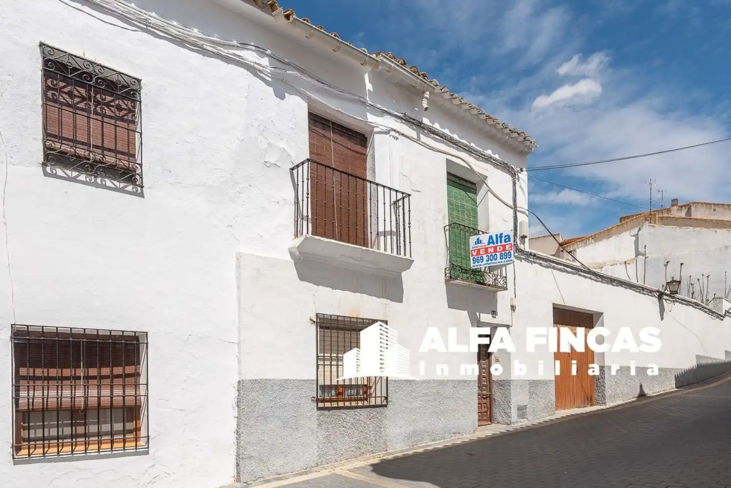 Vista exterior de Casa o chalet en venta en Belmonte con Jardín privado y Balcón