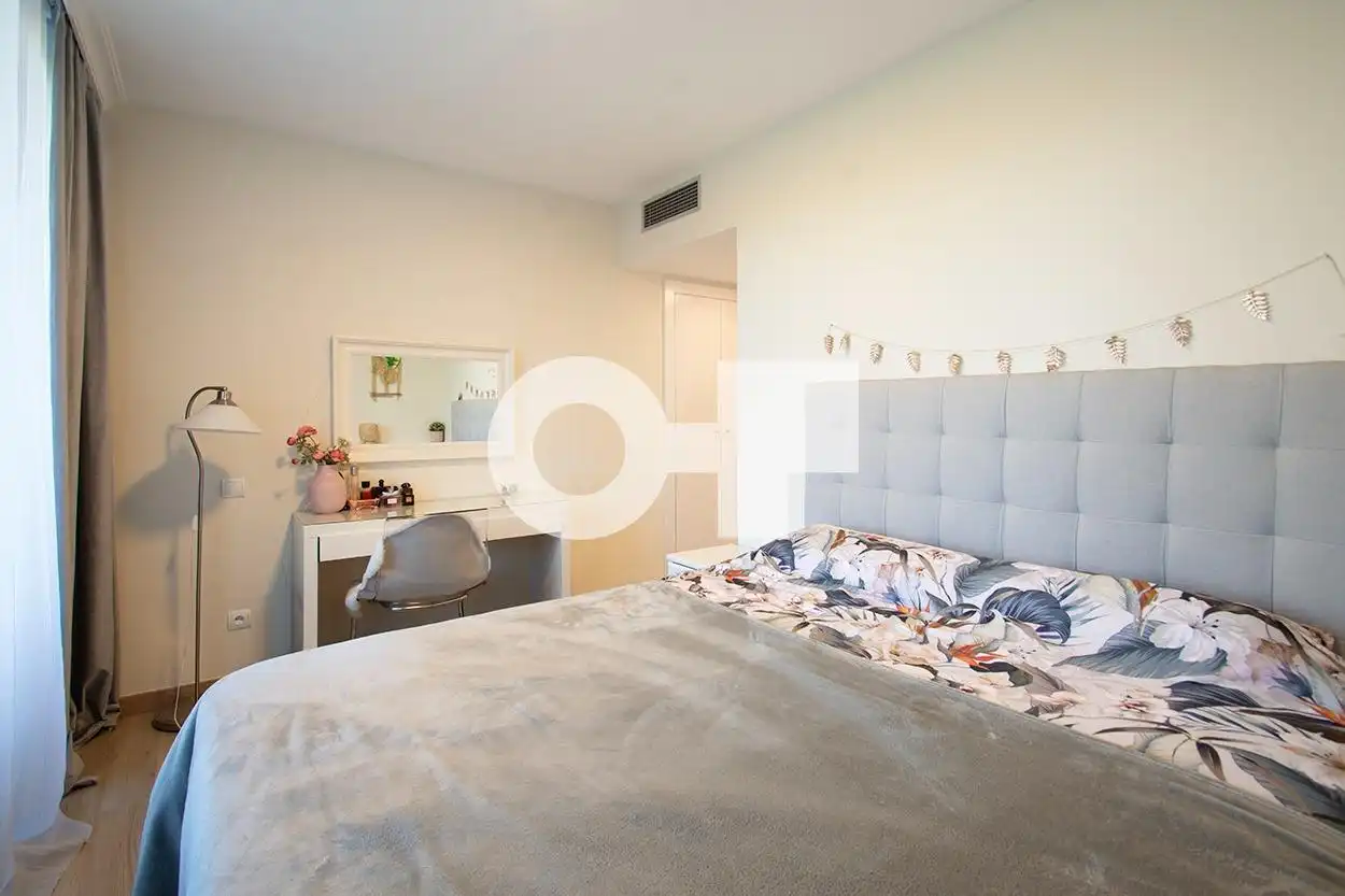 Habitación de Piso en venta en Barcelona con Aire acondicionado, Calefacción y Jardín privado