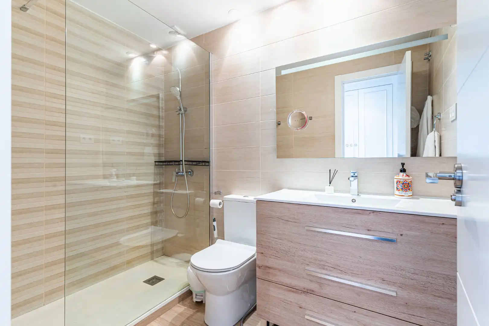 Badezimmer von Wohnung zum Verkauf in Las Rozas de Madrid mit Klimaanlage, Heizung und Parkett