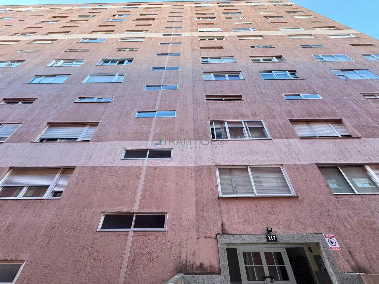 Vista exterior de Dúplex en venta en Vigo  con Calefacción