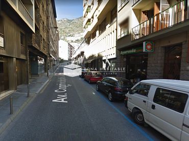 Local comercial de lloguer a Les Escaldes