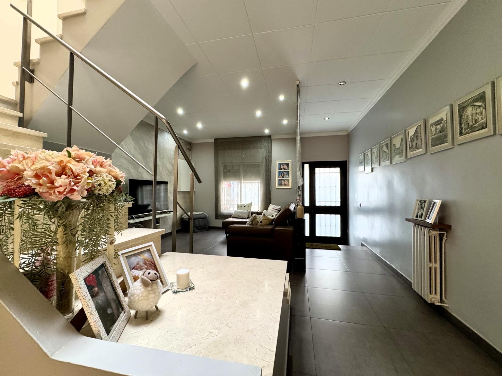 Sala de estar de Casa o chalet en venta en Sabadell con Parquet y Terraza