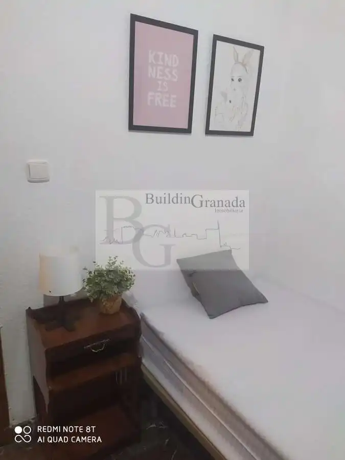 Bedroom of Flat for rent in Granada  with Terrace and Furnished