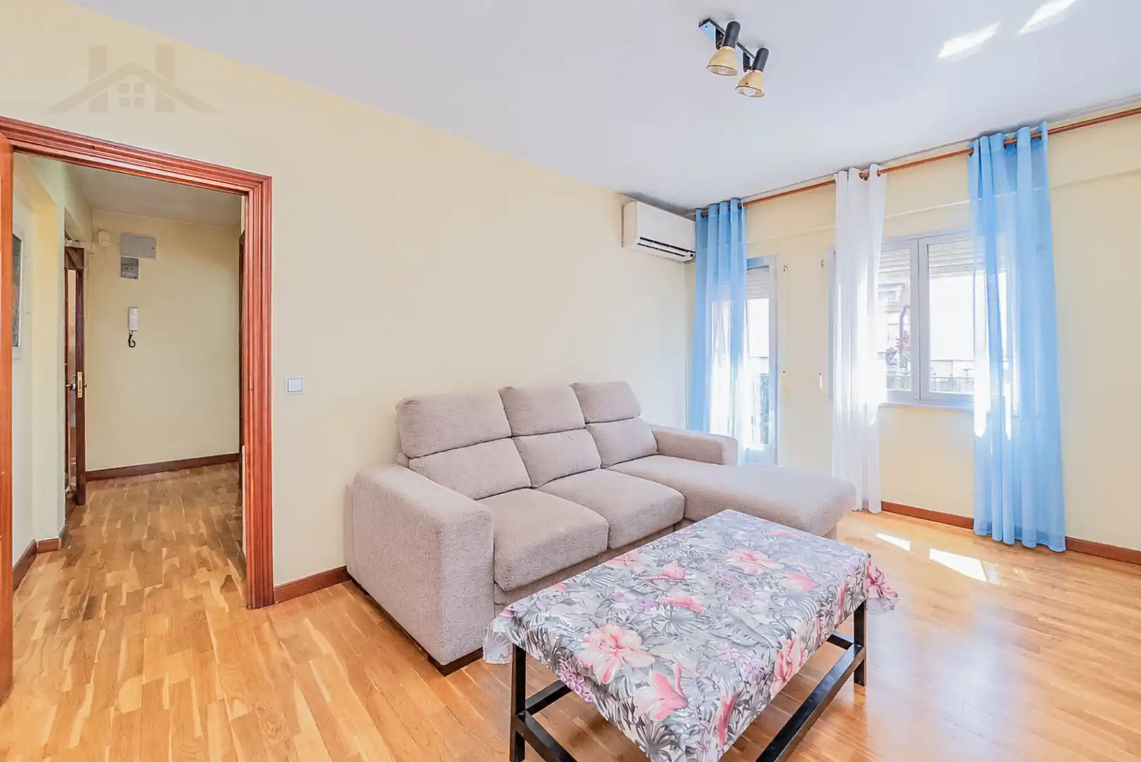 Flat with lift for sale in Calle Hogar 68, imagen 3