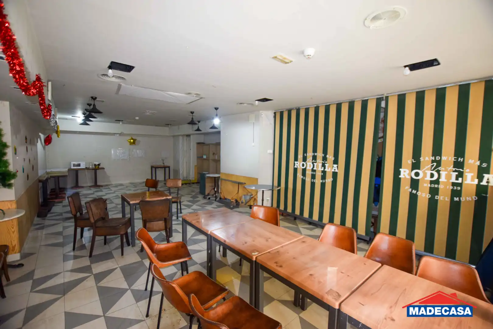 Commercial properties for sale in Madrid  with Air Conditioner