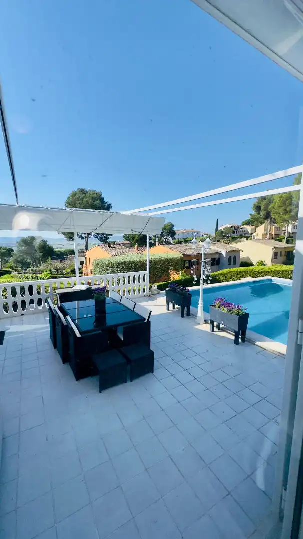 Terraza de Casa o chalet en venta en L'Estartit con Aire acondicionado, Calefacción y Jardín privado