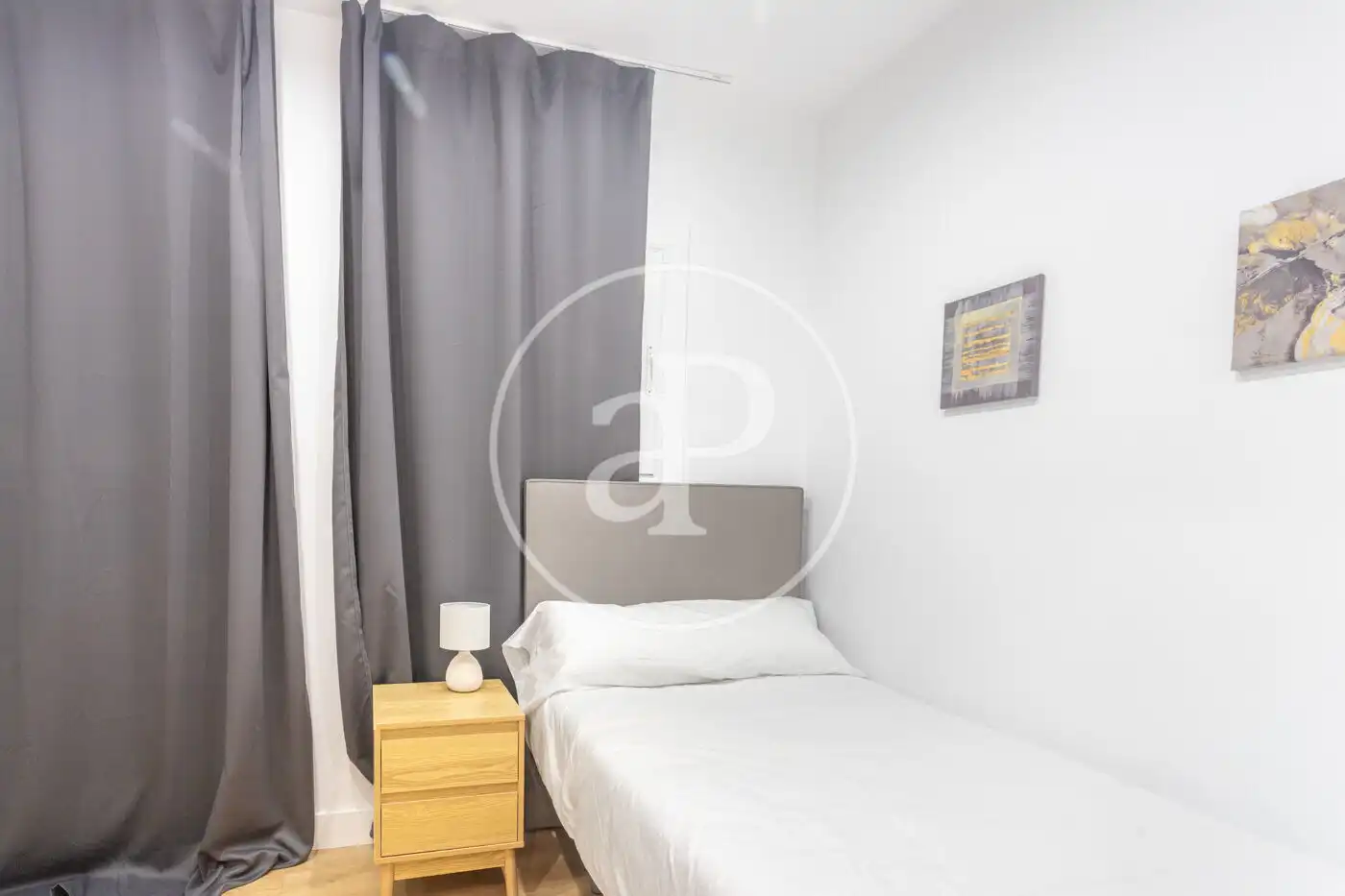 Flat for rent in Carrer de la Marina, Fort Pienc