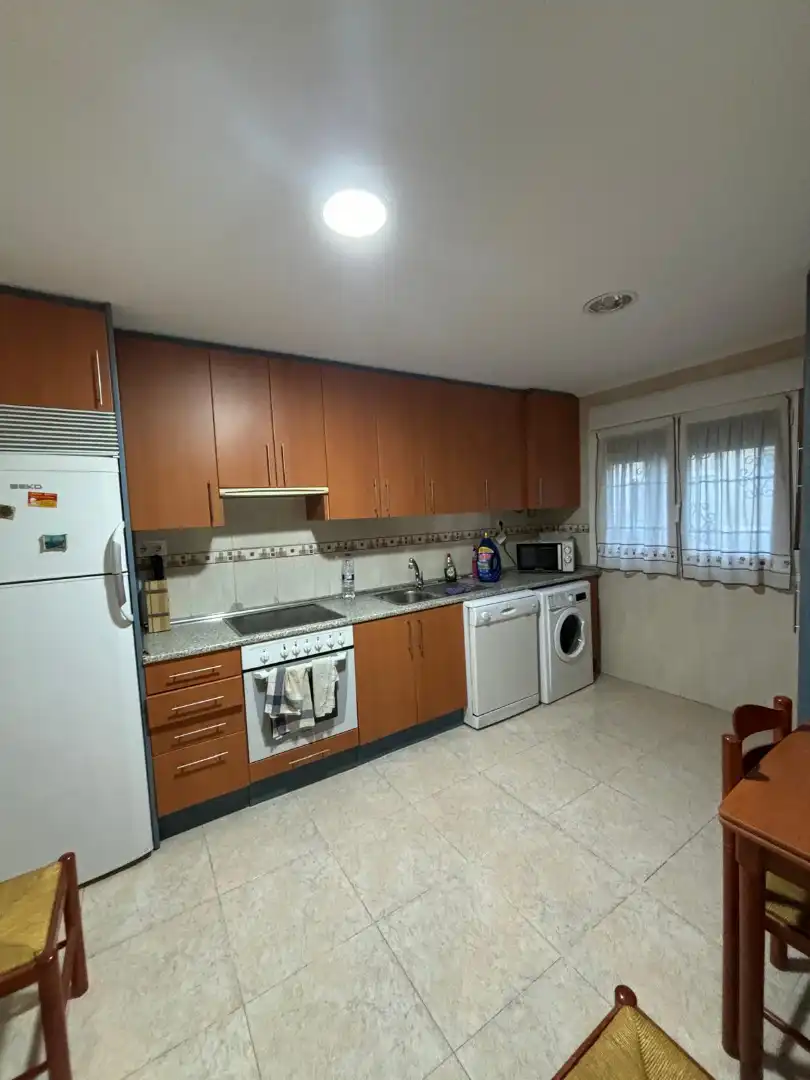 Küche von Wohnung zum Verkauf in Zuera mit Klimaanlage, Heizung und Privatgarten