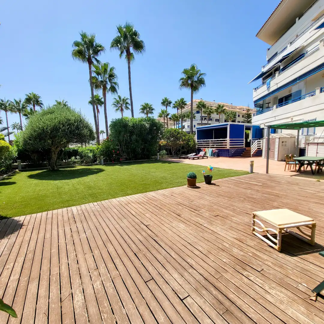 Terrassa de Planta baixa en venda en Manilva amb Aire condicionat, Jardí privat i Terrassa
