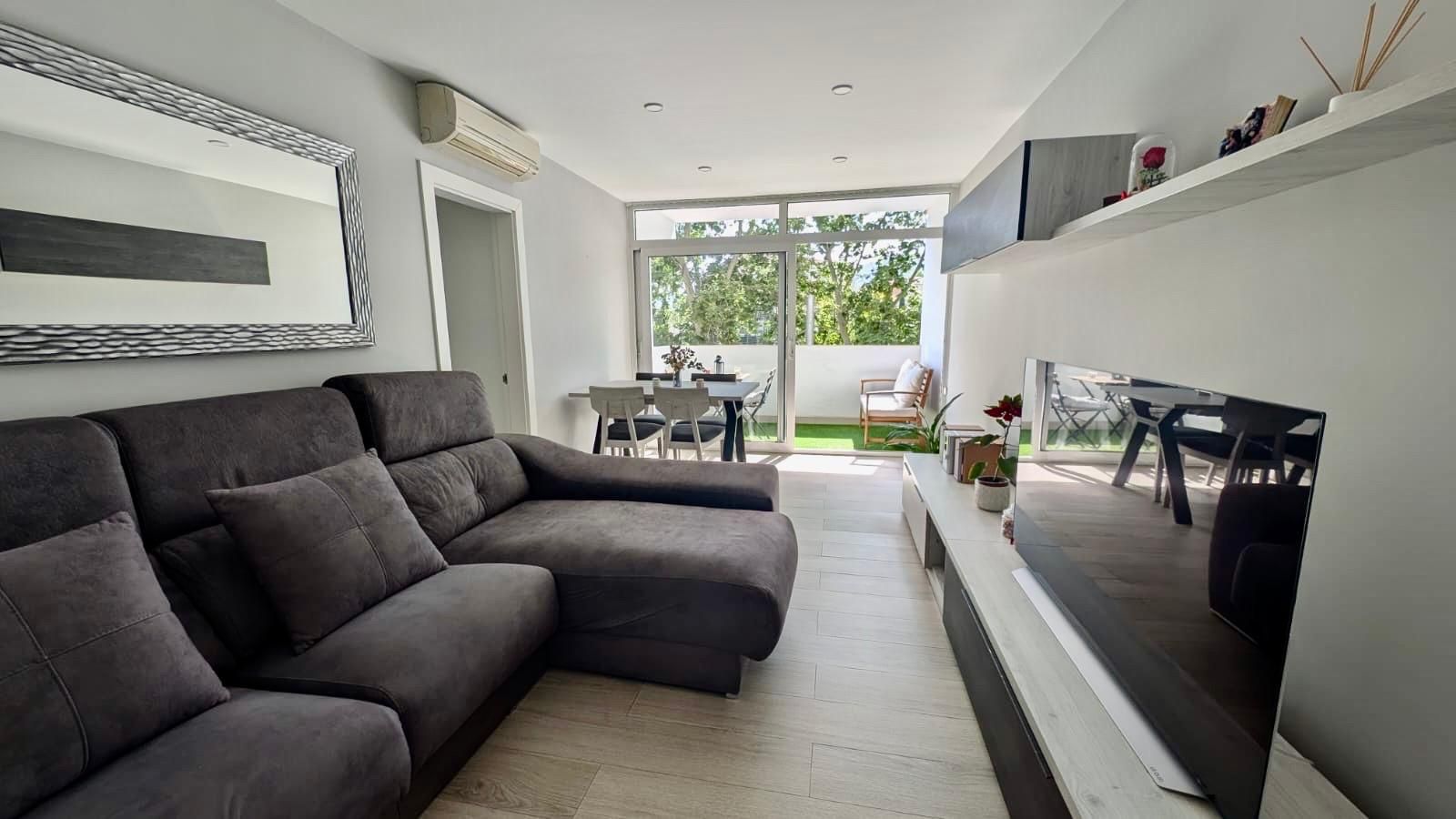 Living room of Flat for sale in  Barcelona Capital  with Storage room and Balcony