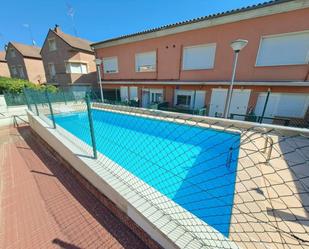 Schwimmbecken von Wohnung zum verkauf in Cardeñadijo mit Terrasse und Schwimmbad