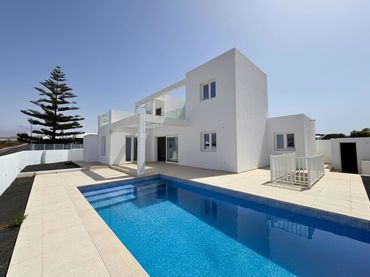 Chalet con balcón en venta en Tahiche