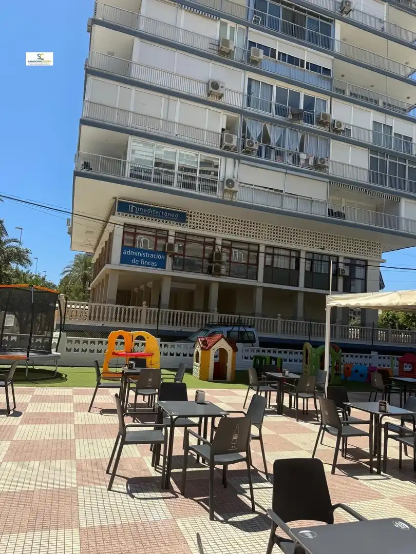 Commercial properties for sale in Alicante / Alacant  with Air Conditioner