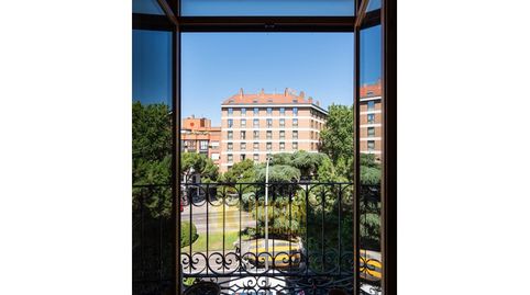 VIVIENDA EXTERIOR CON ASCENSOR EN FINCA HISTÓRICA JUNTO A PUERTA DE TOLEDO