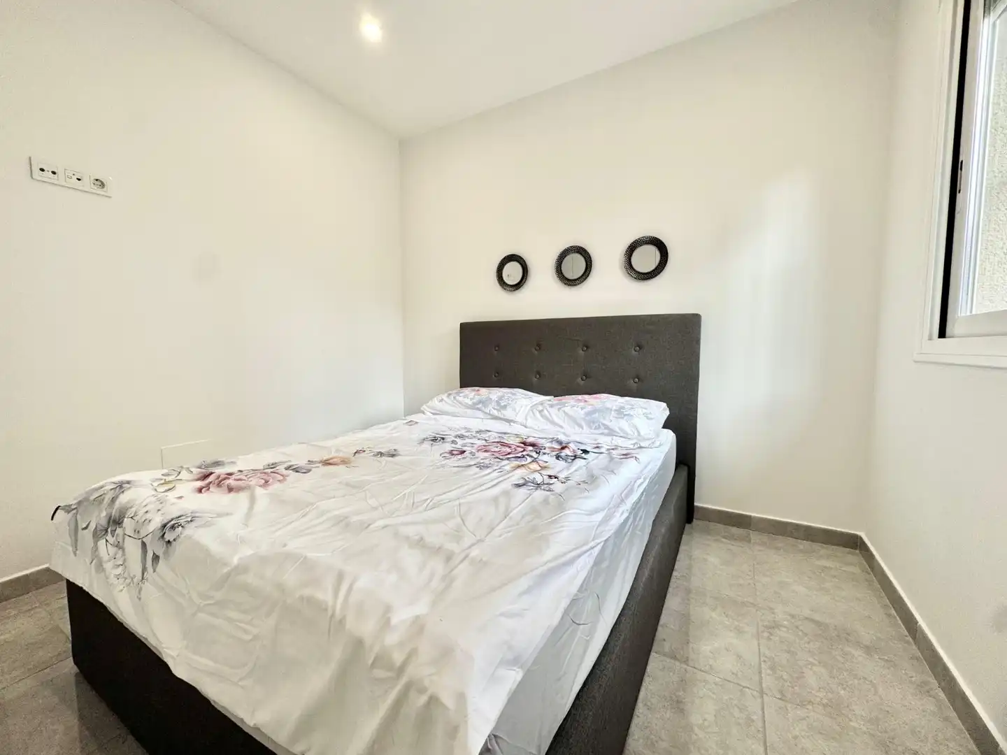 Dormitori de Casa o xalet de lloguer en Torrevieja amb Aire condicionat, Piscina i Moblat