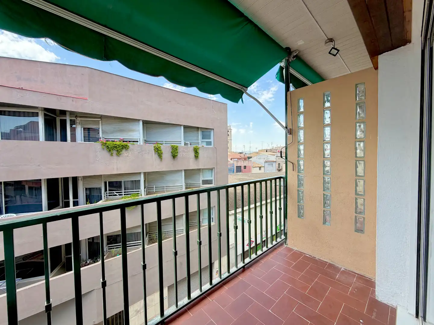 Terrasse von Wohnung zum Verkauf in Vilafranca del Penedès mit Klimaanlage, Abstellraum und Balkon