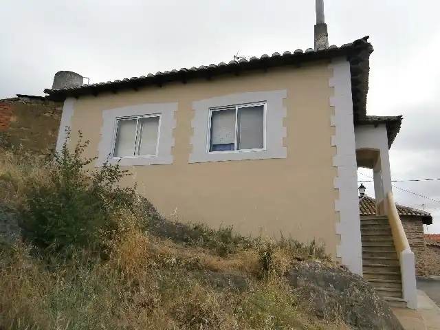 Vista exterior de Casa o xalet en venda en Santiago Millas