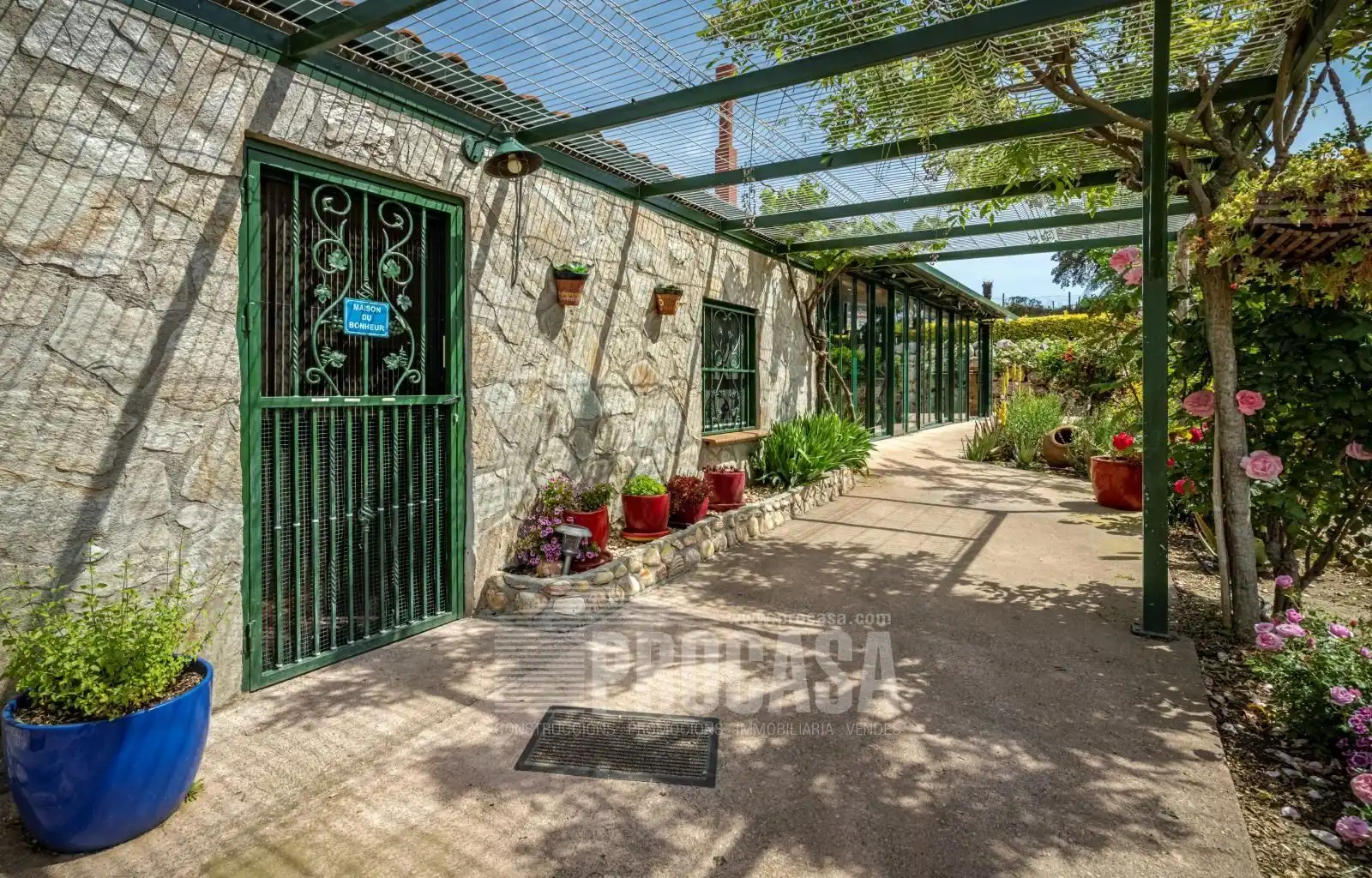 Garden of Houses for sale in Masarac i Vilarnadal  with Air Conditioner, Storage room and Swimming Pool