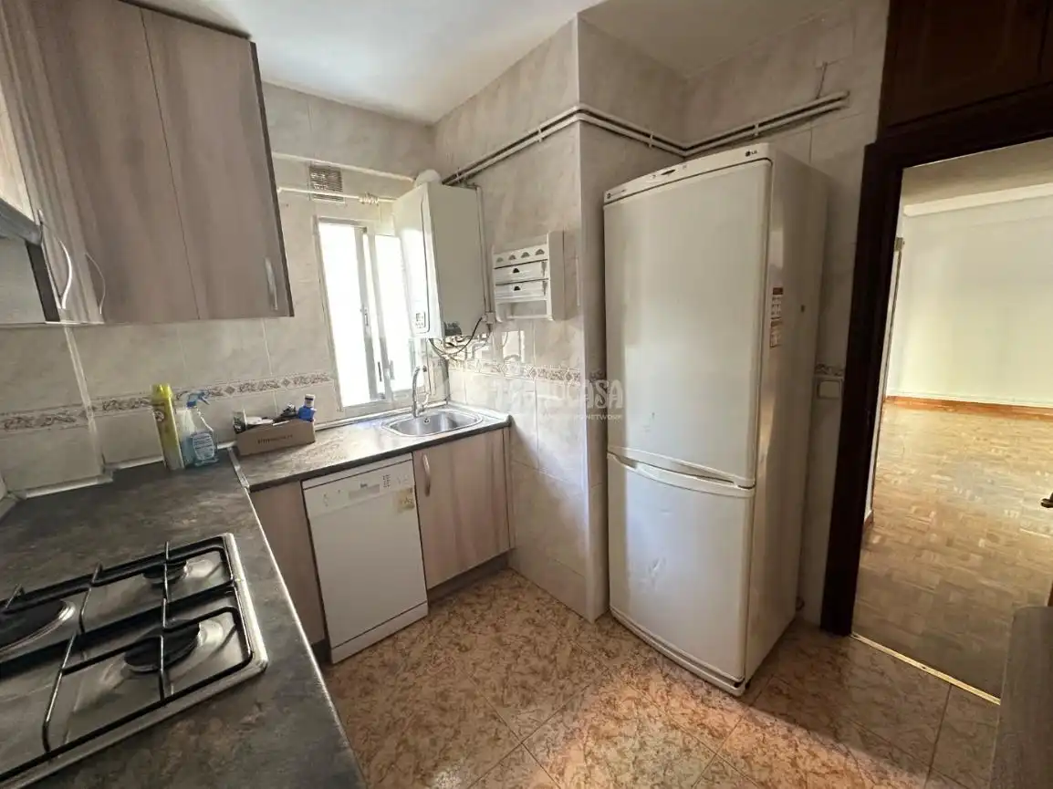 Kitchen of Flat for sale in Madrid  with Heating, Parquet flooring and Terrace