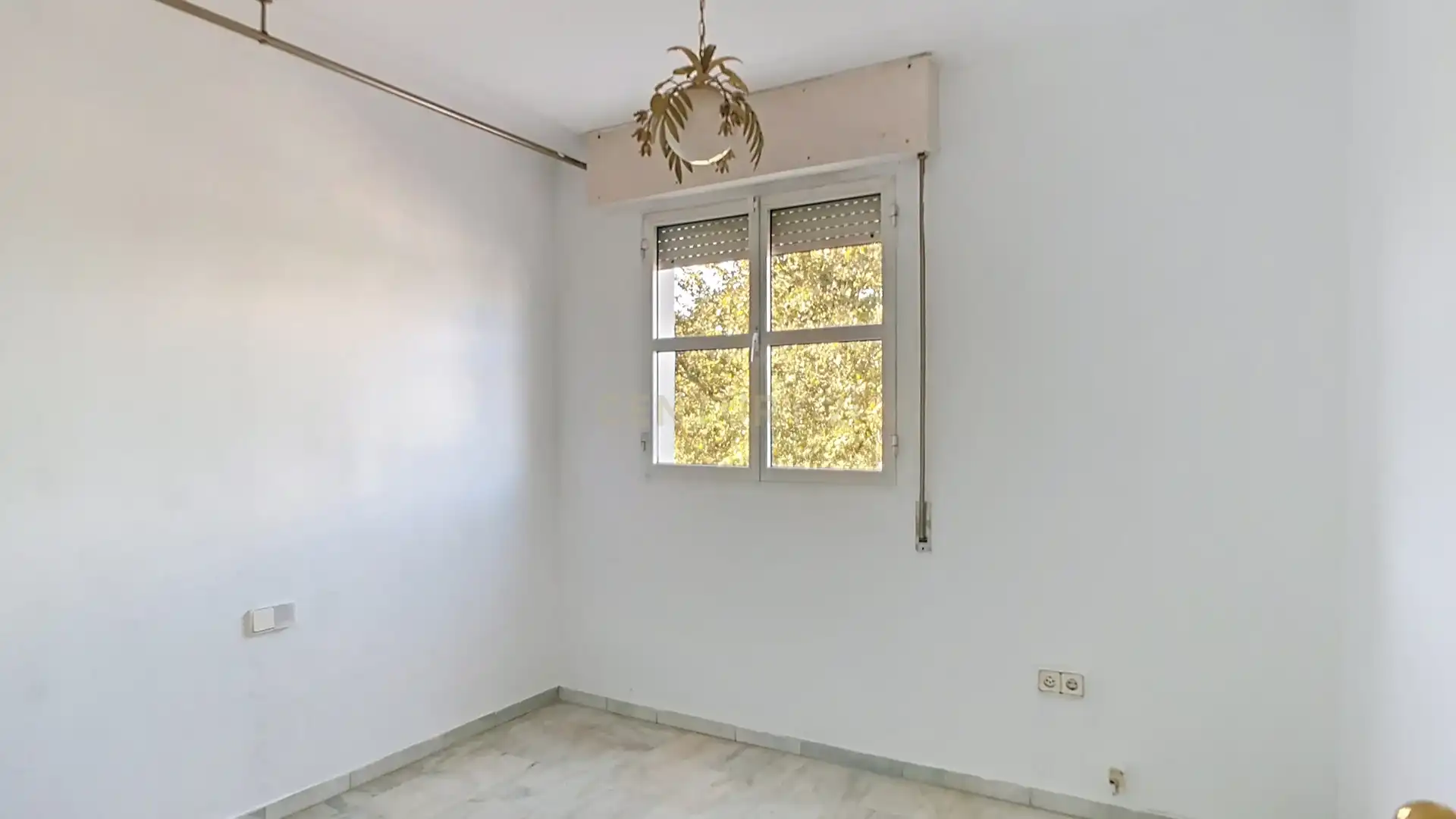 Habitación de Apartamento en venta en Fuengirola con Jardín privado, Trastero y Piscina