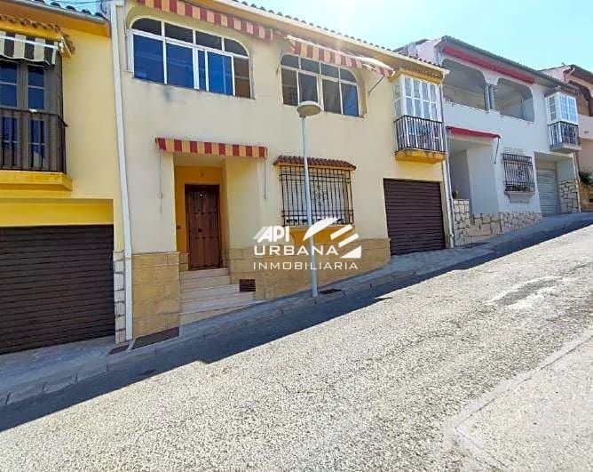 Exterior view of House or chalet for sale in Lucena  with Terrace