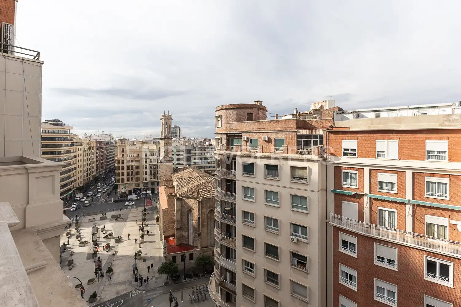 Vista exterior de Ático en venta en Valencia con Aire acondicionado, Calefacción y Parquet