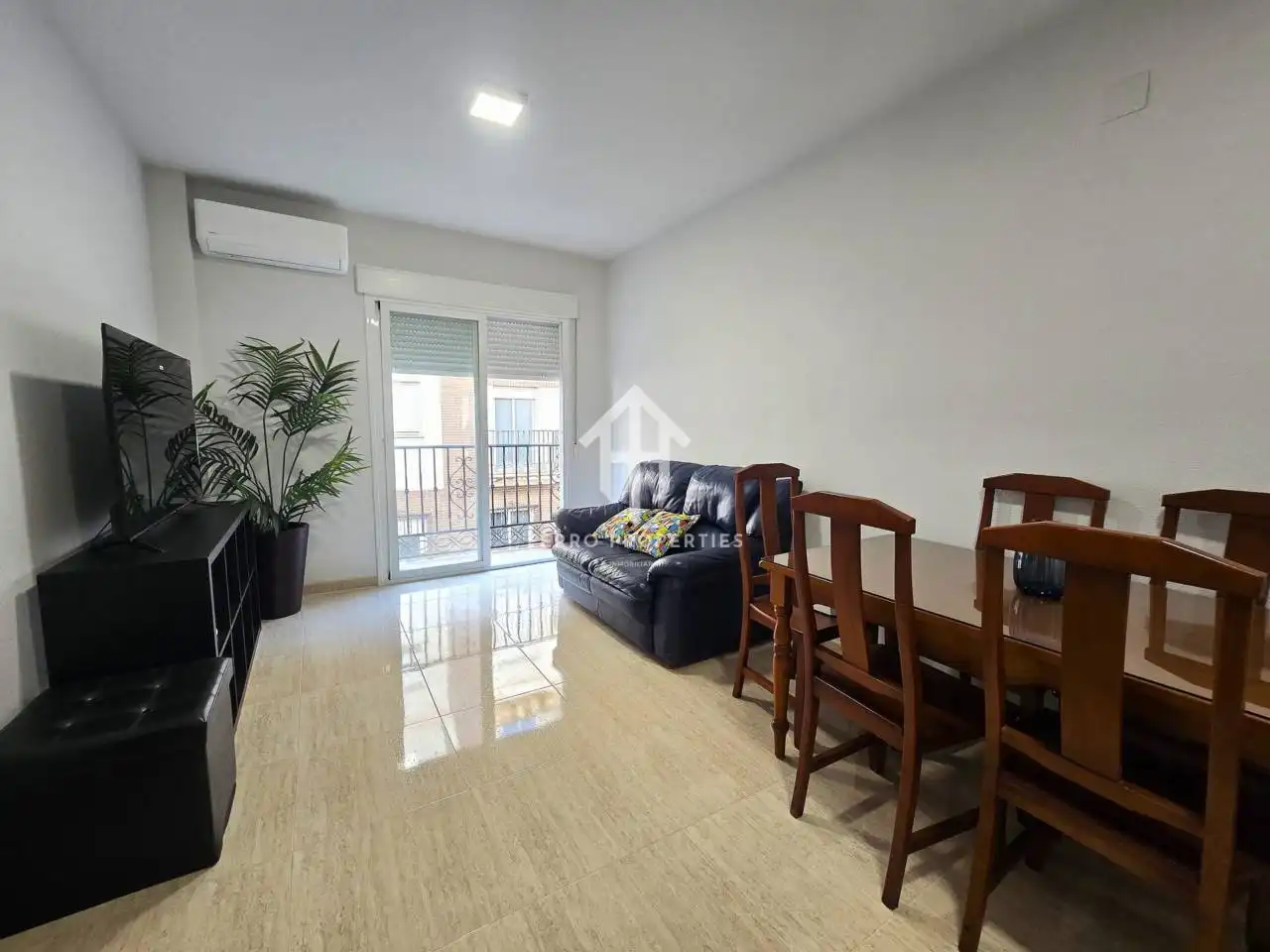 Vista exterior de Piso de alquiler en Loja con Aire acondicionado, Amueblado y Balcón