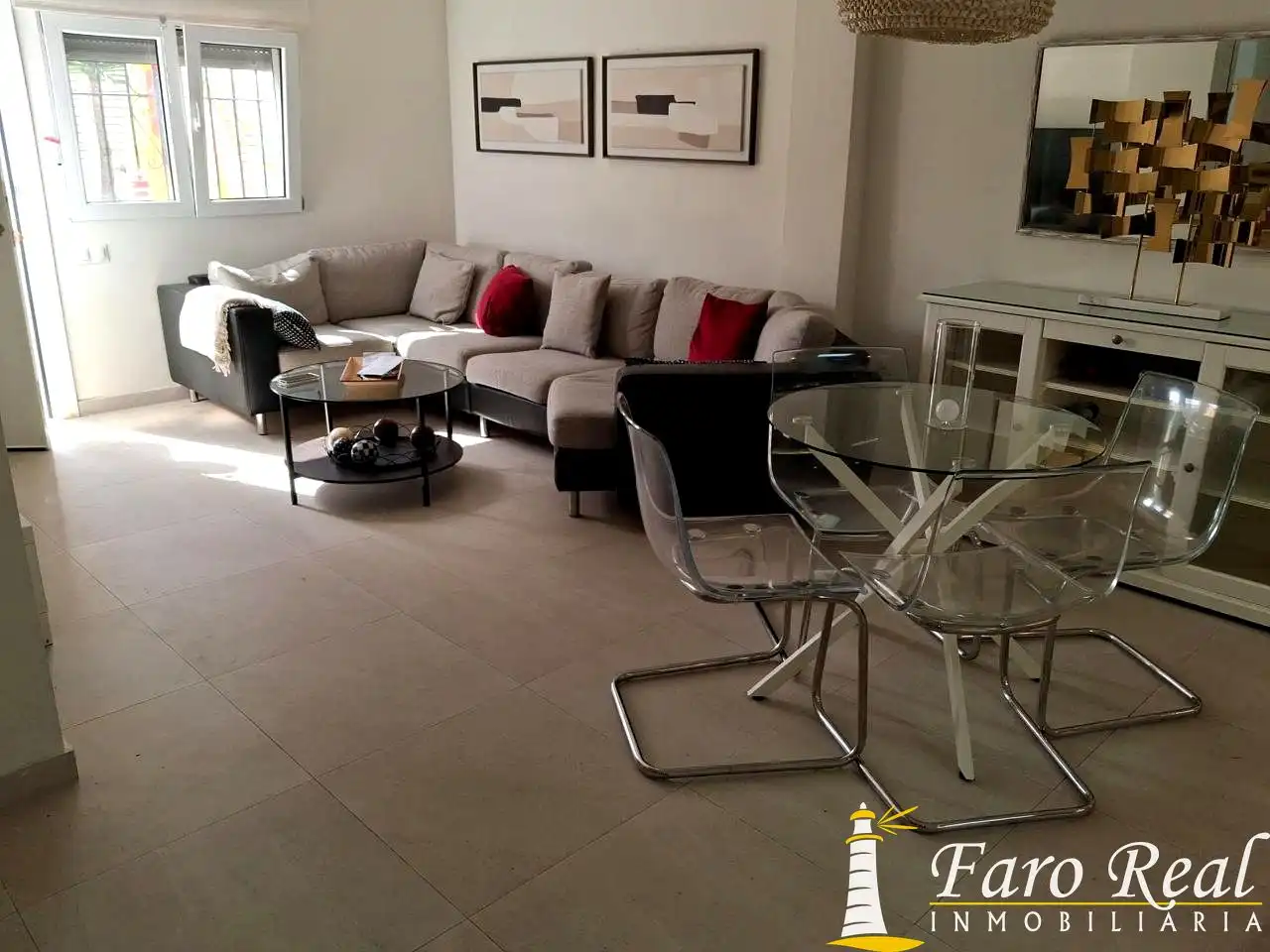 Sala de estar de Apartamento de alquiler en Sanlúcar de Barrameda con Aire acondicionado y Amueblado