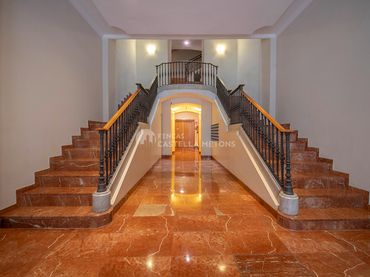 Appartamento con balcone in vendita a Ronda de la Universitat 16