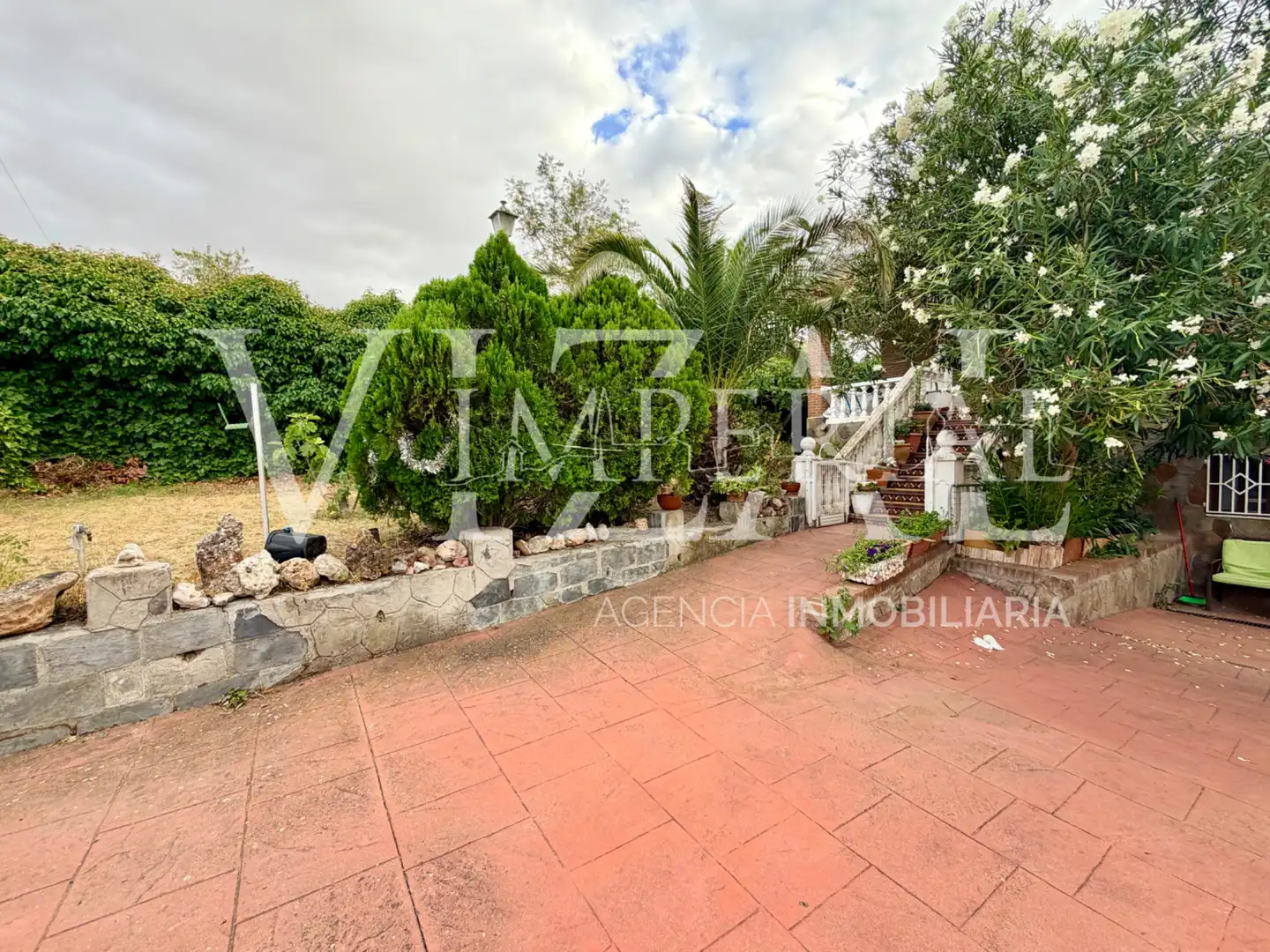 House with terrace for sale in Calle del Río-Almendros, imagen 9