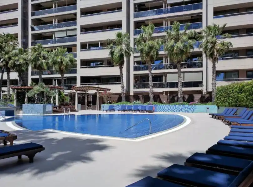 Swimming pool of Flat for rent in Barcelona  with Air Conditioner, Terrace and Furnished