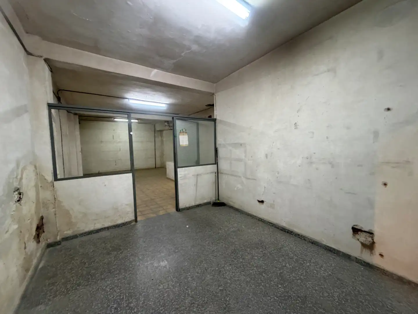 Local en venta en Madrid con Calefacción y Alarma