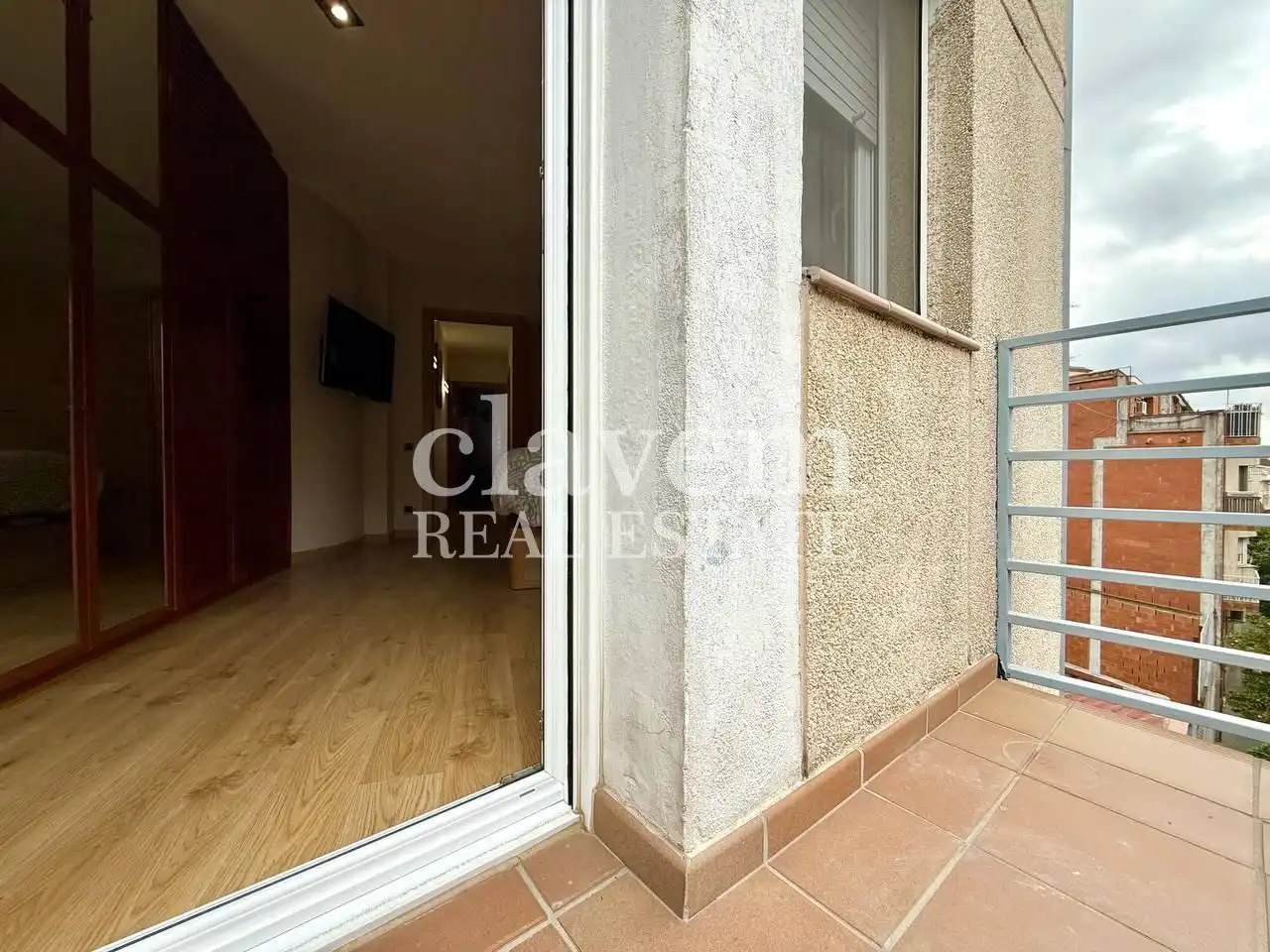 Vista exterior de Piso en venta en Barcelona con Aire acondicionado y Terraza