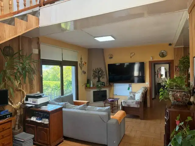 Sala de estar de Casa o chalet en venta en Lliçà d'Amunt con Aire acondicionado, Calefacción y Jardín privado