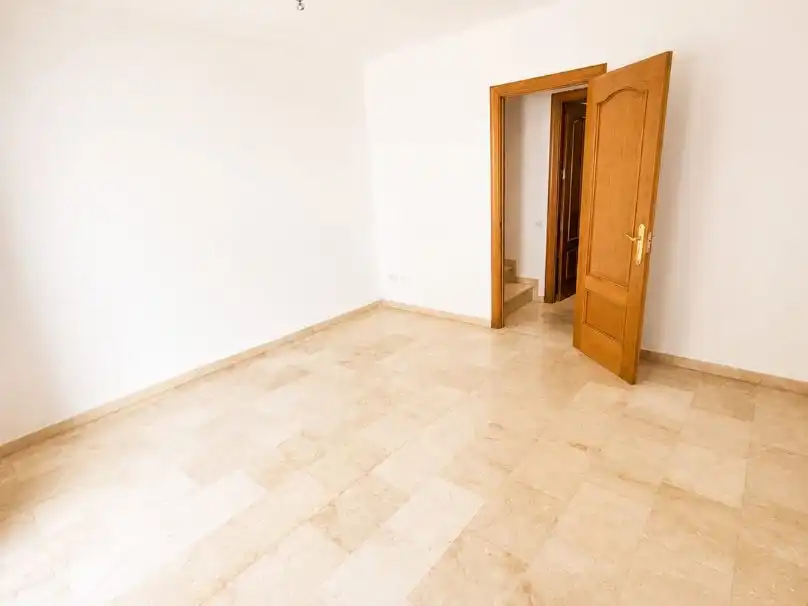 Reihenhaus mit Garten zum Verkauf in Calle Pontevedra 17A, imagen 7