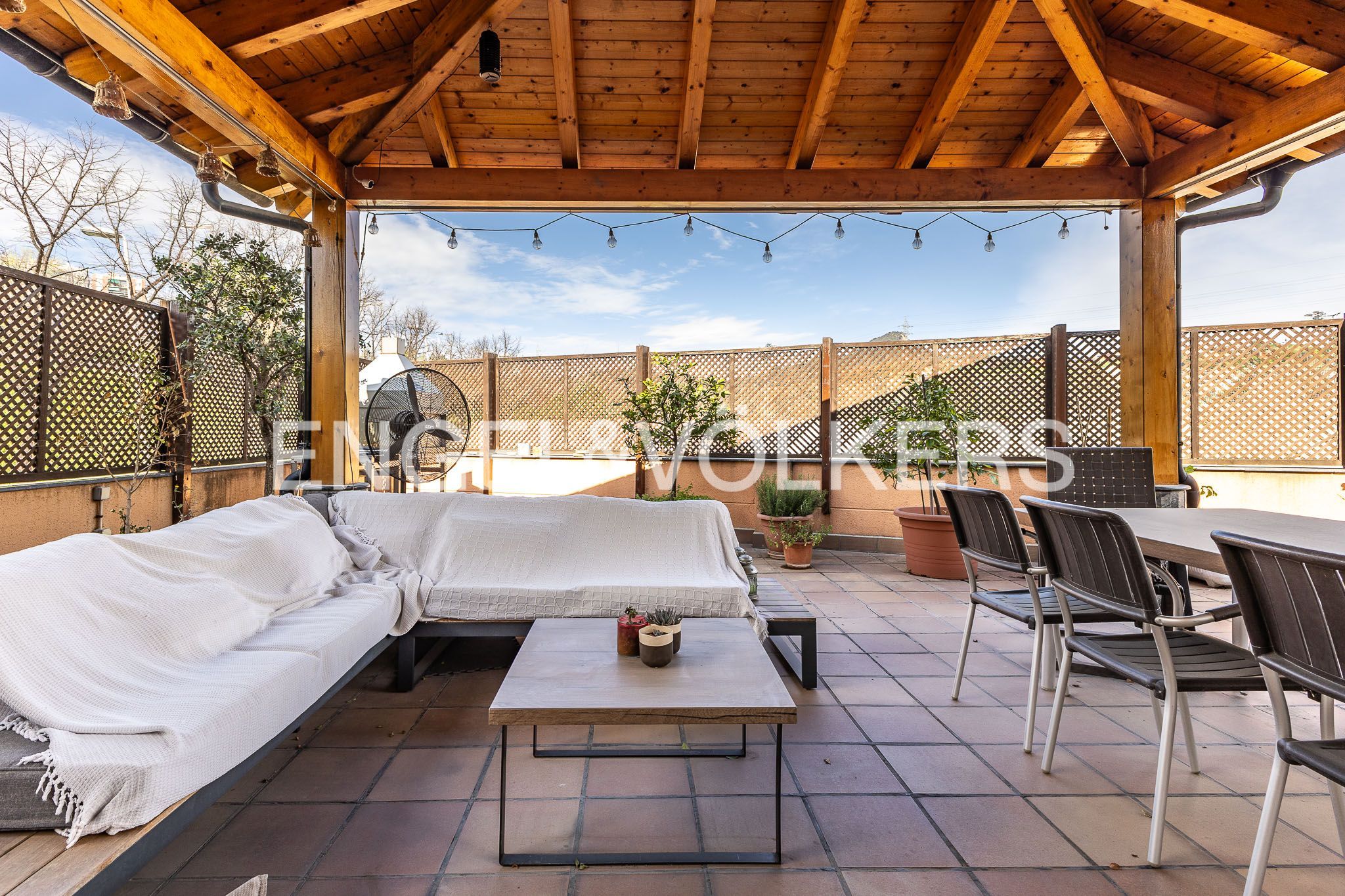 Terrasse von Wohnung zum Verkauf in  Barcelona Capital mit Klimaanlage, Heizung und Terrasse