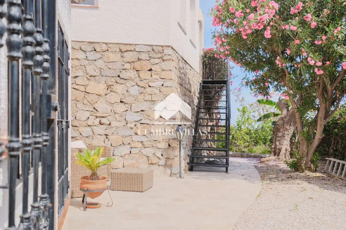 Terrassa de Casa o xalet en venda en Salobreña amb Jardí privat, Terrassa i Piscina comunitària