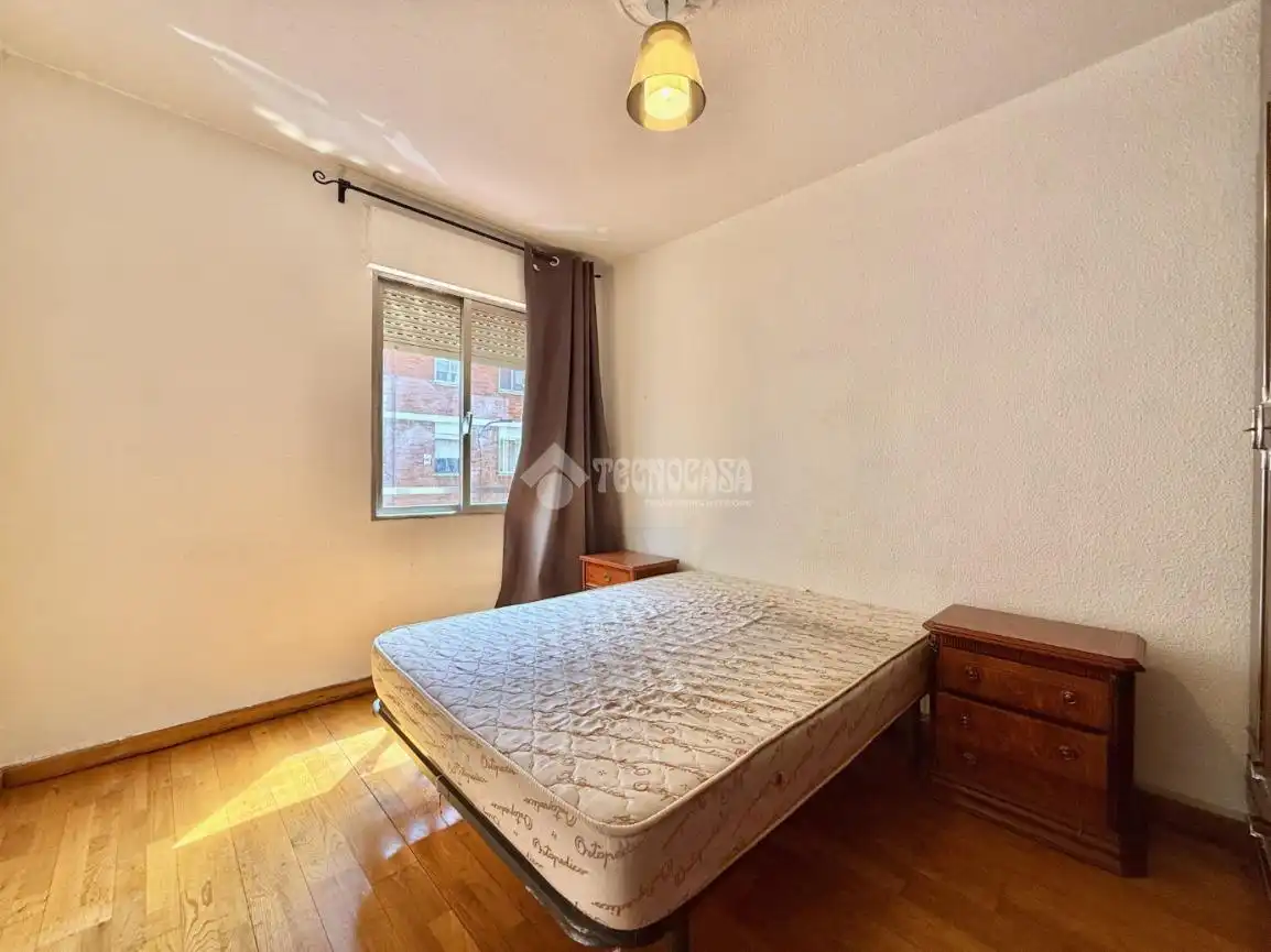 Bedroom of Flat for sale in Alcalá de Henares  with Air Conditioner and Heating