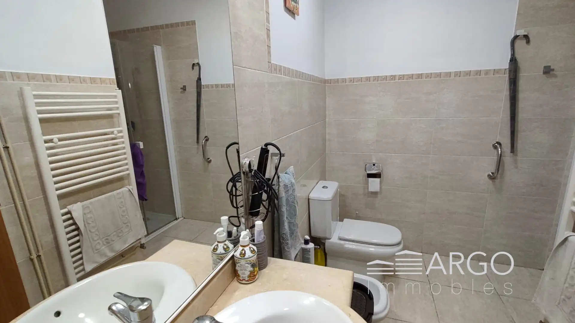 Baño de Piso en venta en Rubí con Aire acondicionado, Calefacción y Terraza