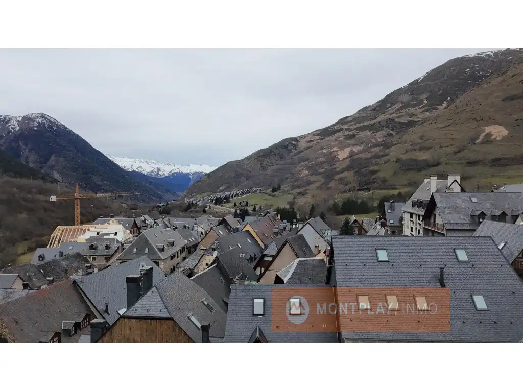 Außenansicht von Erdgeschoss zum Verkauf in Naut Aran