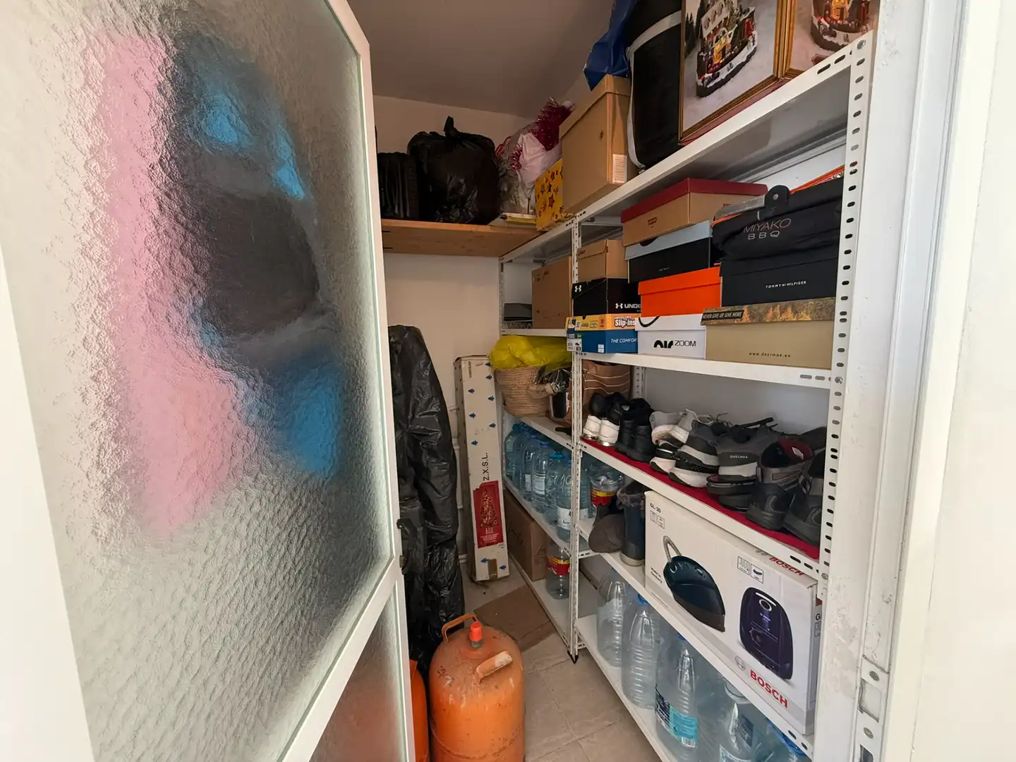 Erdgeschoss zum Verkauf in Muro mit Abstellraum und Ofen