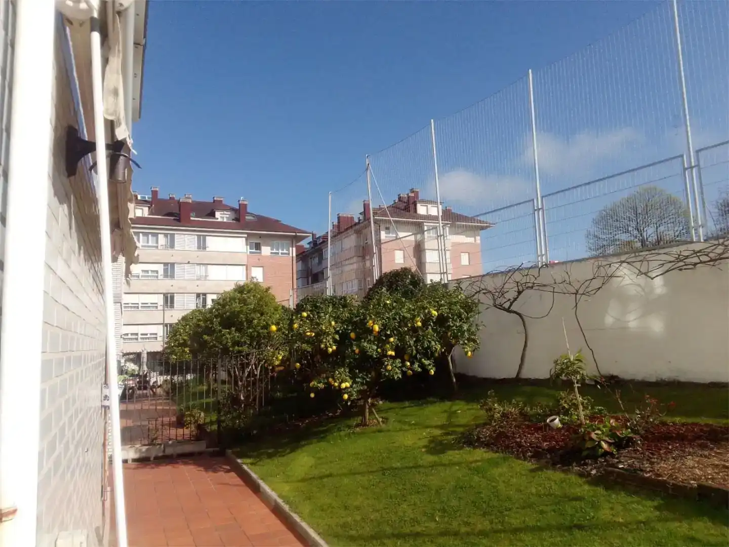 Parkplatz von Wohnung zum Verkauf in Gozón mit Balkon