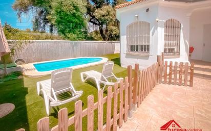 Swimming pool of House or chalet for sale in  Córdoba Capital  with Air Conditioner, Heating and Private garden