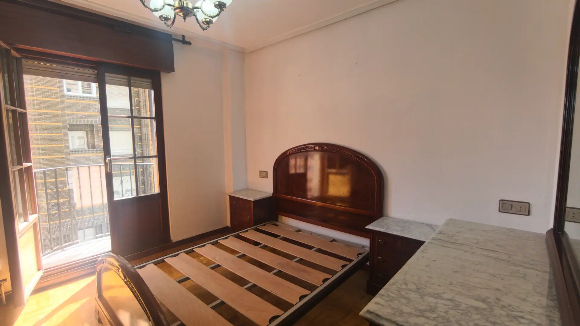 Dormitori de Pis en venda en Avilés amb Calefacció, Parquet i Traster