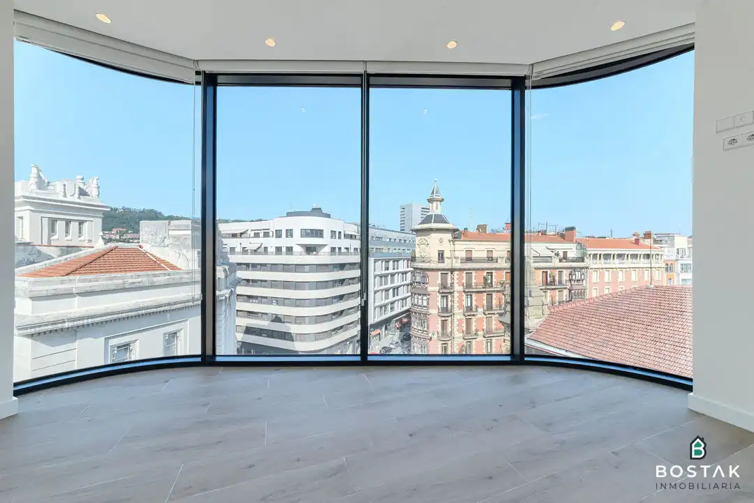 Sala de estar de Piso de alquiler en Bilbao  con Calefacción y Terraza
